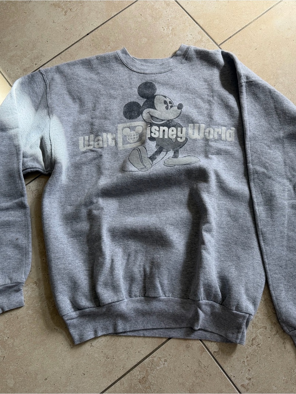 Walt Disney World Mickey Mouse Vintage-Style Grey Pullover Sweatshirt M
